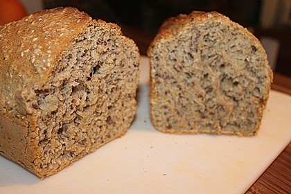 Dinkelvollkornbrot mit Körnern 25