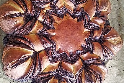Blumen-Brioche mit Nutella 37