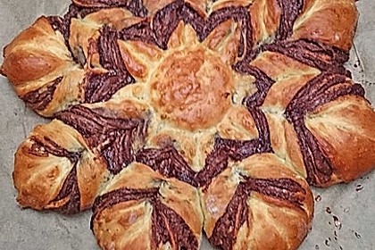 Blumen-Brioche mit Nutella 29