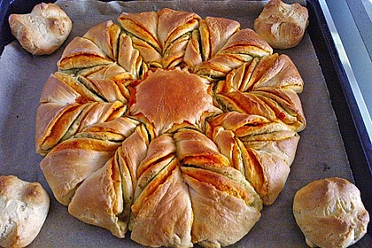 Blumen-Brioche mit Nutella 19