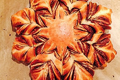 Blumen-Brioche mit Nutella 24