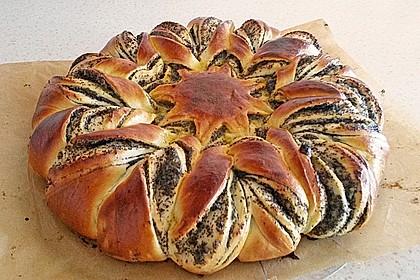 Blumen-Brioche mit Nutella 10