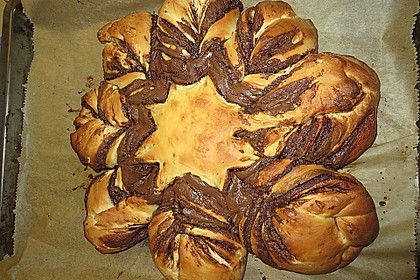 Blumen-Brioche mit Nutella 53