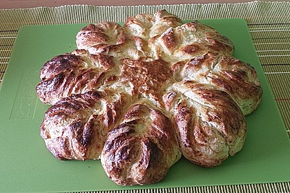 Blumen-Brioche mit Nutella 34