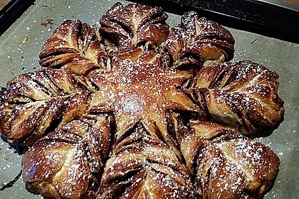 Blumen-Brioche mit Nutella 48