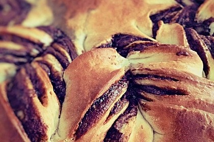 Blumen-Brioche mit Nutella 41