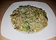 Gr&uuml;ner Bratreis mit Pilzen