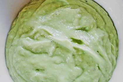 Avocado Creme mit Knoblauch 6