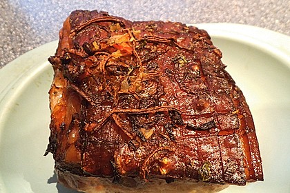 Klassischer bayerischer Schweinekrustenbraten 4