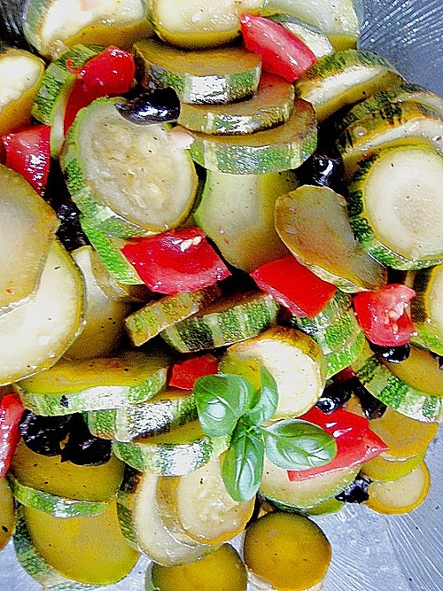 Zucchini - Salat (Rezept mit Bild) von Merceile | Chefkoch.de
