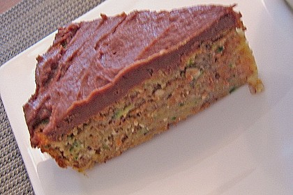 Möhren - Zucchini - Apfel - Kuchen 16