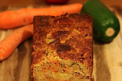 Möhren - Zucchini - Apfel - Kuchen 18