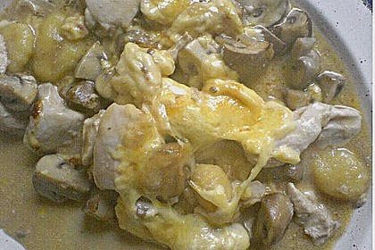 Auflauf mit Gnocchi, Pute und Champignons 11