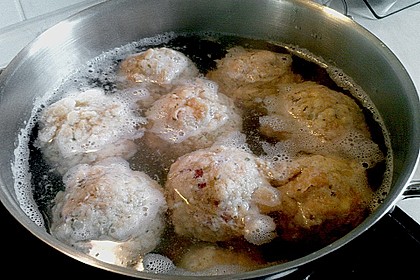 Semmelkn&ouml;del, wahlweise mit oder ohne Speck 12
