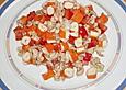 Surimi Salat mit Paprika und Krabben