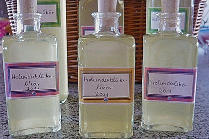 Erfrischender Holunderbl&uuml;tenlik&ouml;r 11