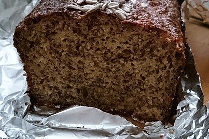Eiweißbrot mit Sonnenblumenkernen 26