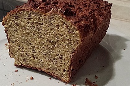 Eiweißbrot mit Sonnenblumenkernen 24