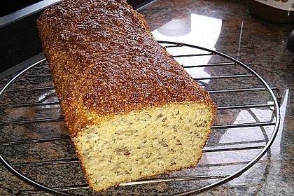 Eiweißbrot mit Sonnenblumenkernen 2