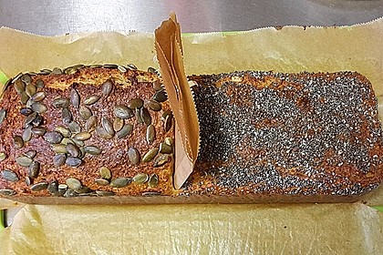 Eiweißbrot mit Sonnenblumenkernen 13
