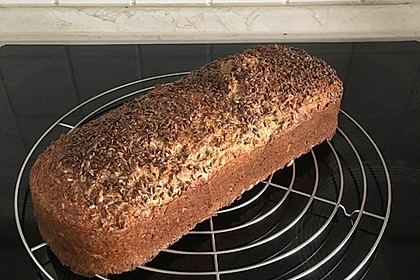 Eiweißbrot mit Sonnenblumenkernen 10