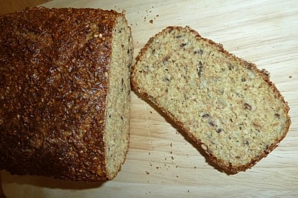 Eiweißbrot mit Sonnenblumenkernen 8