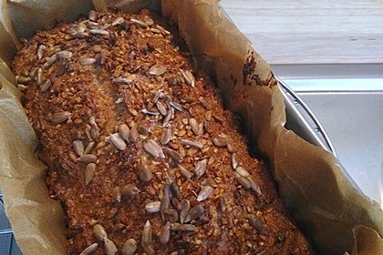 Eiweißbrot mit Sonnenblumenkernen 19