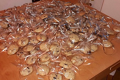 American Cookies - Double-Chocolate Chip Cookies 4