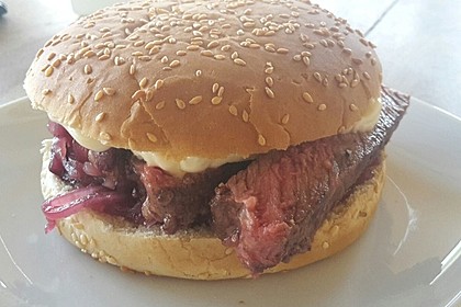 Steaksandwich mit Zwiebelmarmelade 8