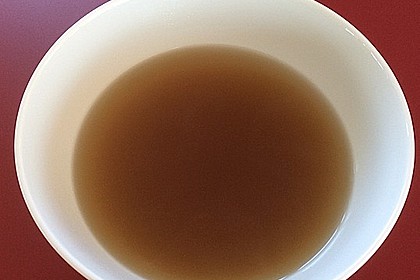 Gemüsebrühe, klar und sehr fettarm, ein Grundrezept 8