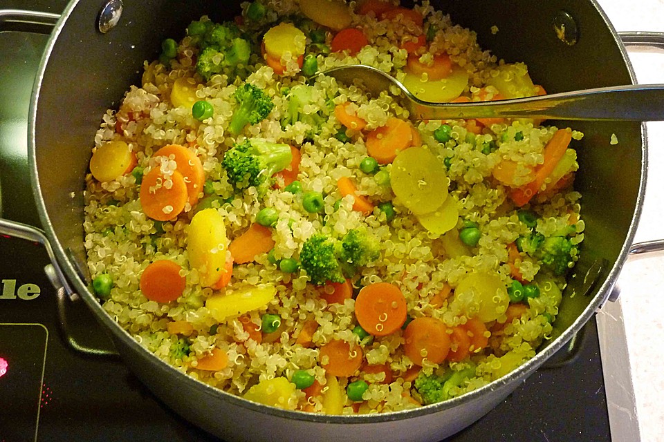 Gemüse-Quinoa-Pfanne (Rezept mit Bild) von löwewip | Chefkoch.de