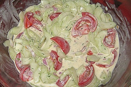 Gurken in Dillsahne