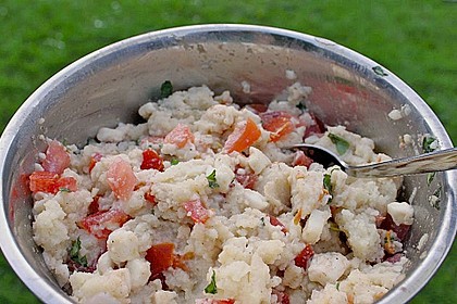 Couscous - Salat mit Tomaten & Mozarella 3