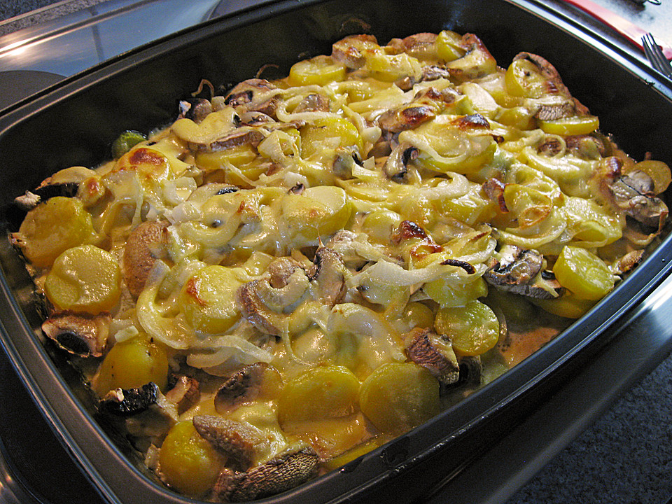 Schnelles saftiges Kartoffel - Pilz - Gratin (Rezept mit Bild ...