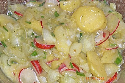 Bayrischer Kartoffelsalat mit Gurke 5