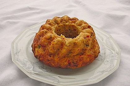 Semmelkn&ouml;delmasse aus der Gugelhupf - Form 2