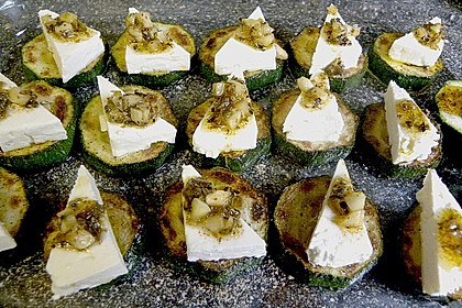 Zucchinischeiben mit Schafsk&auml;se &uuml;berbacken 4