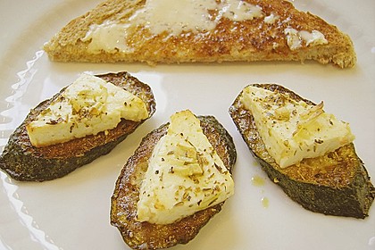 Zucchinischeiben mit Schafsk&auml;se &uuml;berbacken 2