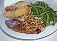 Hamburger Beefsteak mit Prinzessbohnen