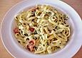 Cremige Nudelsauce mit Cherrytomaten und Blattspinat