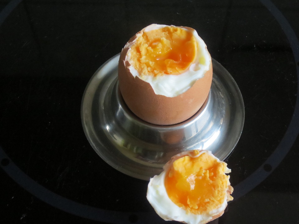 Gekochtes Ei (Rezept mit Bild) von Köchin777 Chefkoch.de Gekochtes Ei (Rezept mit Bild) von Köchin777 Chefkoch.de