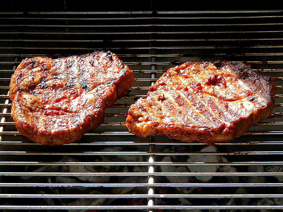 Marinierte Schweinesteaks vom Grill (Rezept mit Bild) Chefkoch.de