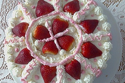 Erdbeertorte mit zarter Joghurtcreme 42