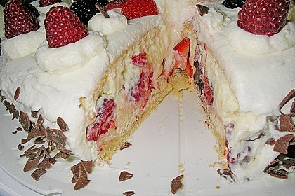 Erdbeertorte mit zarter Joghurtcreme 65
