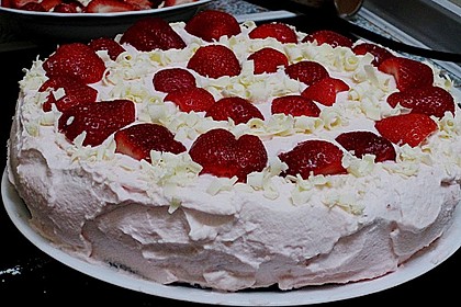 Erdbeertorte mit zarter Joghurtcreme 66