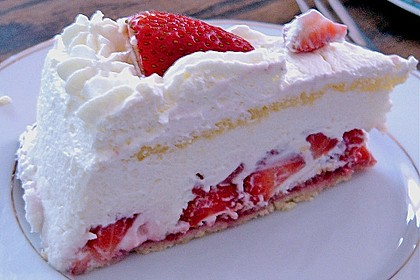 Erdbeertorte mit zarter Joghurtcreme 1