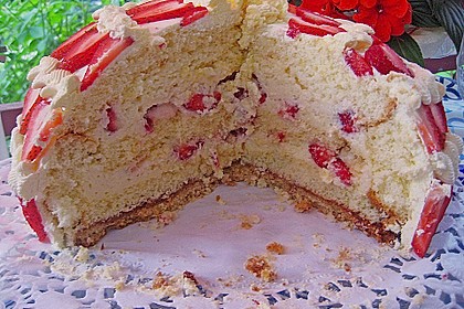 Erdbeertorte mit zarter Joghurtcreme 76