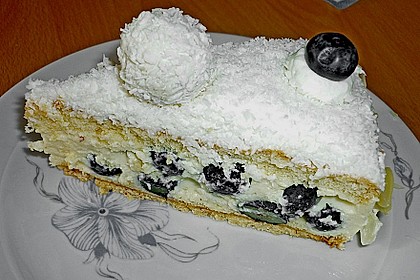 Erdbeertorte mit zarter Joghurtcreme 77