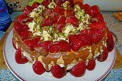 Erdbeertorte mit zarter Joghurtcreme 89