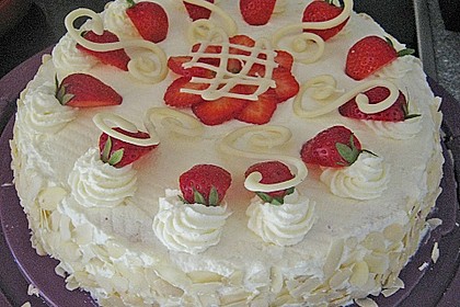 Erdbeertorte mit zarter Joghurtcreme 98